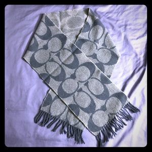 Coach winter scarf